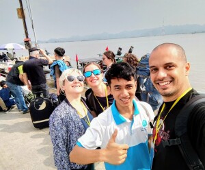 Michael Lee comment for Hanoi city to Cat Ba town Transer service