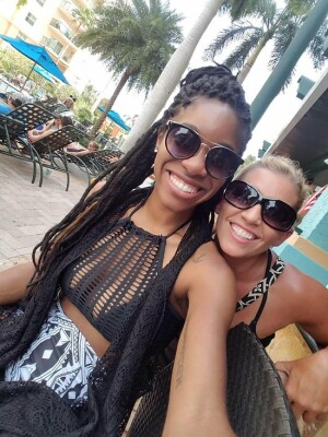 Brittany  comment for Hanoi city to Halong Bay Transer service