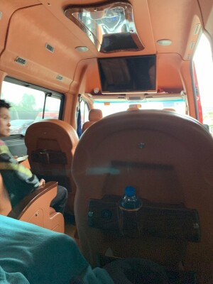 Lexi E (Ho Chi Minh City, Vietnam) comment for Hanoi city to Halong Bay Transer service