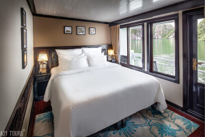 Paradise Luxury Cruise 2 Days 1 Night Deluxe Cabin with Private Balcony 