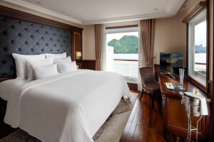 Paradise Elegance Cruise 3 Days 2 Nights Elegance Suite Room with balcony
