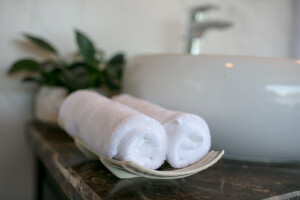 Junior suite with balcony image 2