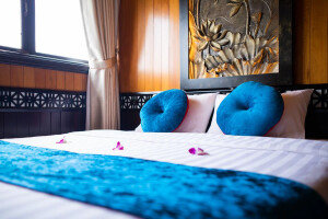 Family connecting Cabins image 2