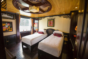 Dragon Legend Cruise 2 Days 1 Night Deluxe Cabin