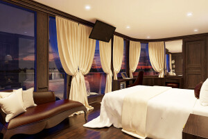 Azalea Cruises 2 Days Halong Bay  Deluxe Balcony