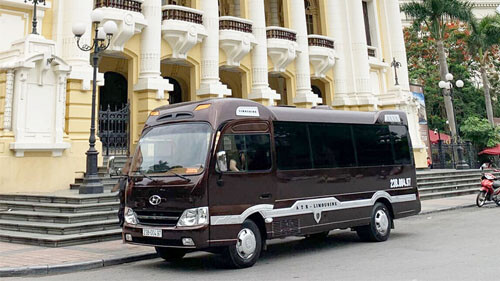 Hanoi to Ha Giang limousine van