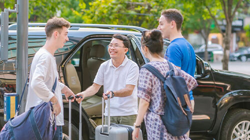 Ninh Binh to Hanoi Airport private car
