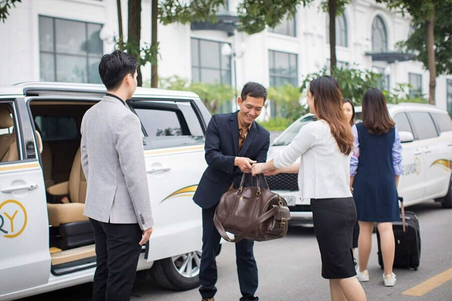 Ninh Binh to Halong limousine van 2