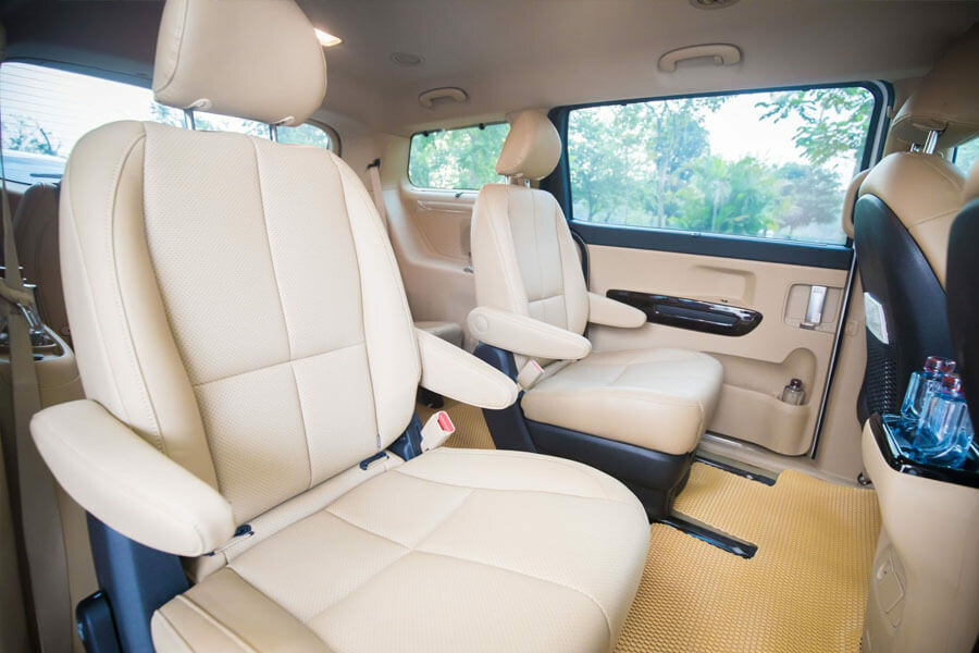 Ninh Binh to Halong limousine van 3