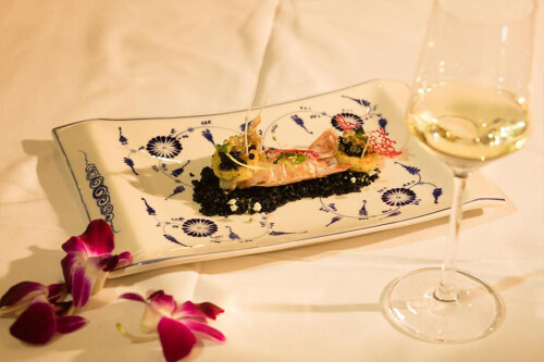 Emperor Cruises Halong 3 Days 2 Nights 4