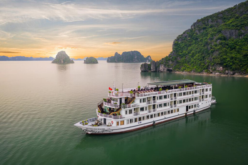 Sealife Cruise Halong Bay 2 Days 1 night 1