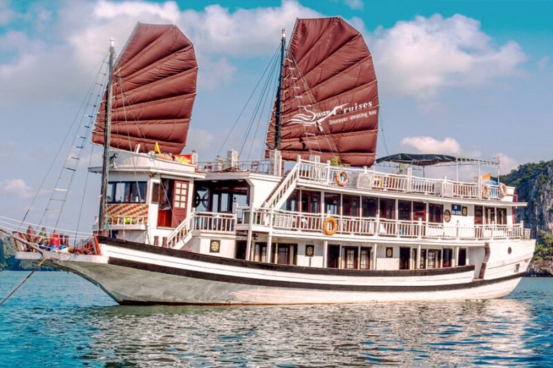 Bai Tu Long Bay Swan cruise day tour 1